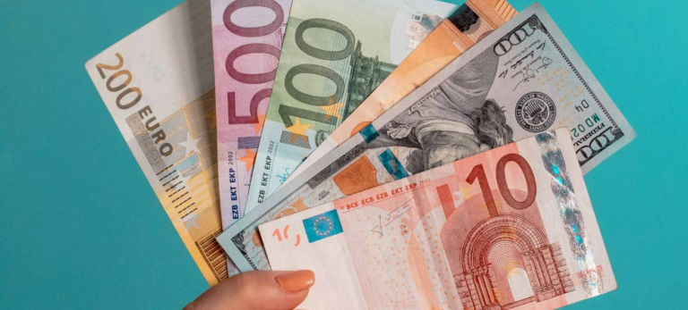 Currency Exchange Tips for International Travel: The Art of Currency Exchange